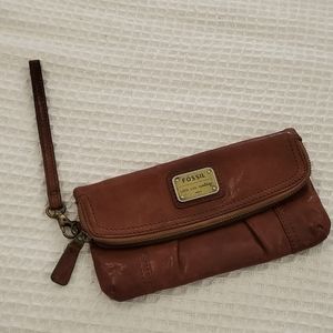 Fossil clutch